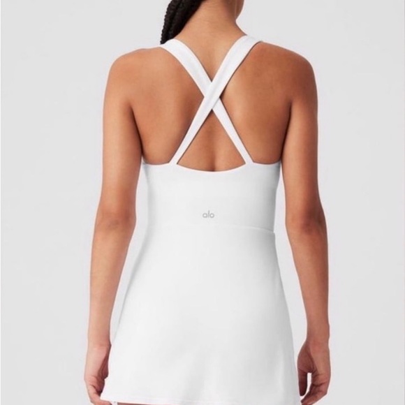 ALO Yoga Alosoft courtside tennis dress with half zip - Picture 2 of 8